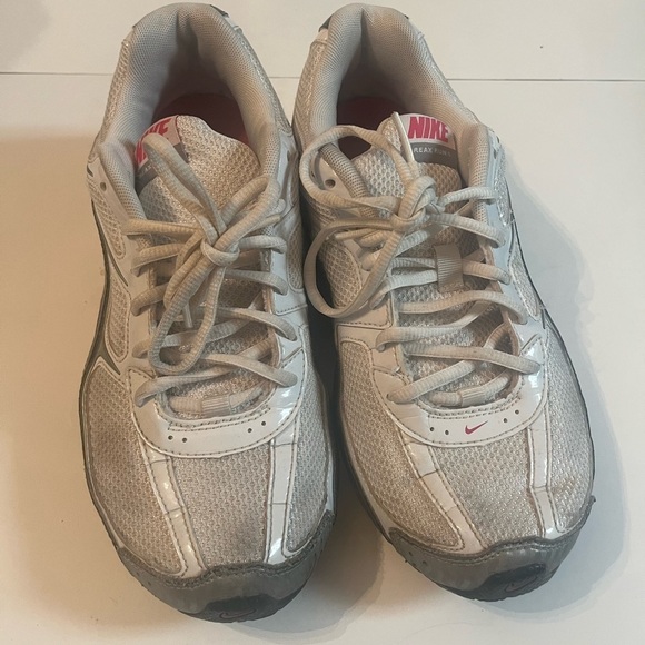 Nike Reax Run 5 Womens Size 9 White Silver Athletic Running Shoes 407987-116 - Picture 6 of 8